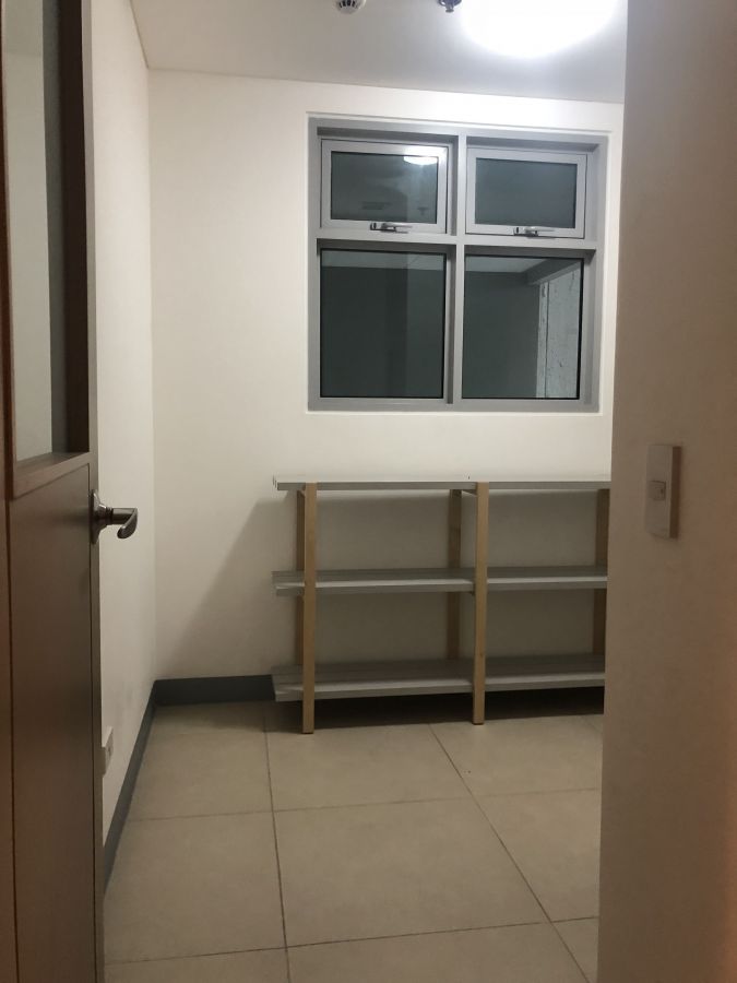 For Lease 2 Bedroom Suite at Garden Bridge One Serendra04