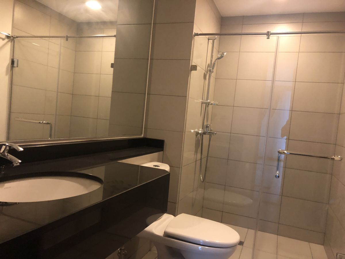 For Lease 2 Bedroom Suite at Garden Bridge One Serendra10