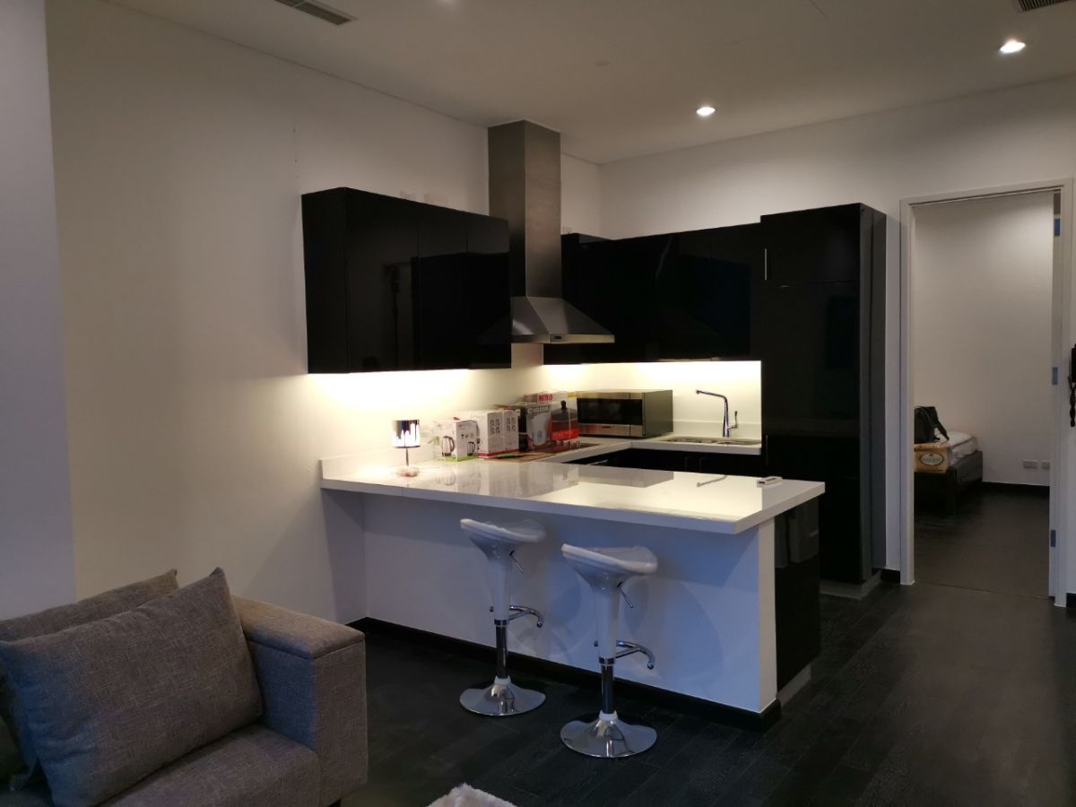 1BR