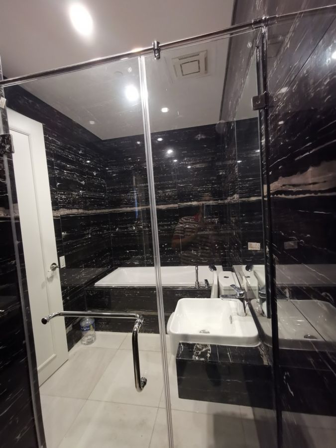 1BR For Rent in Trump Tower06