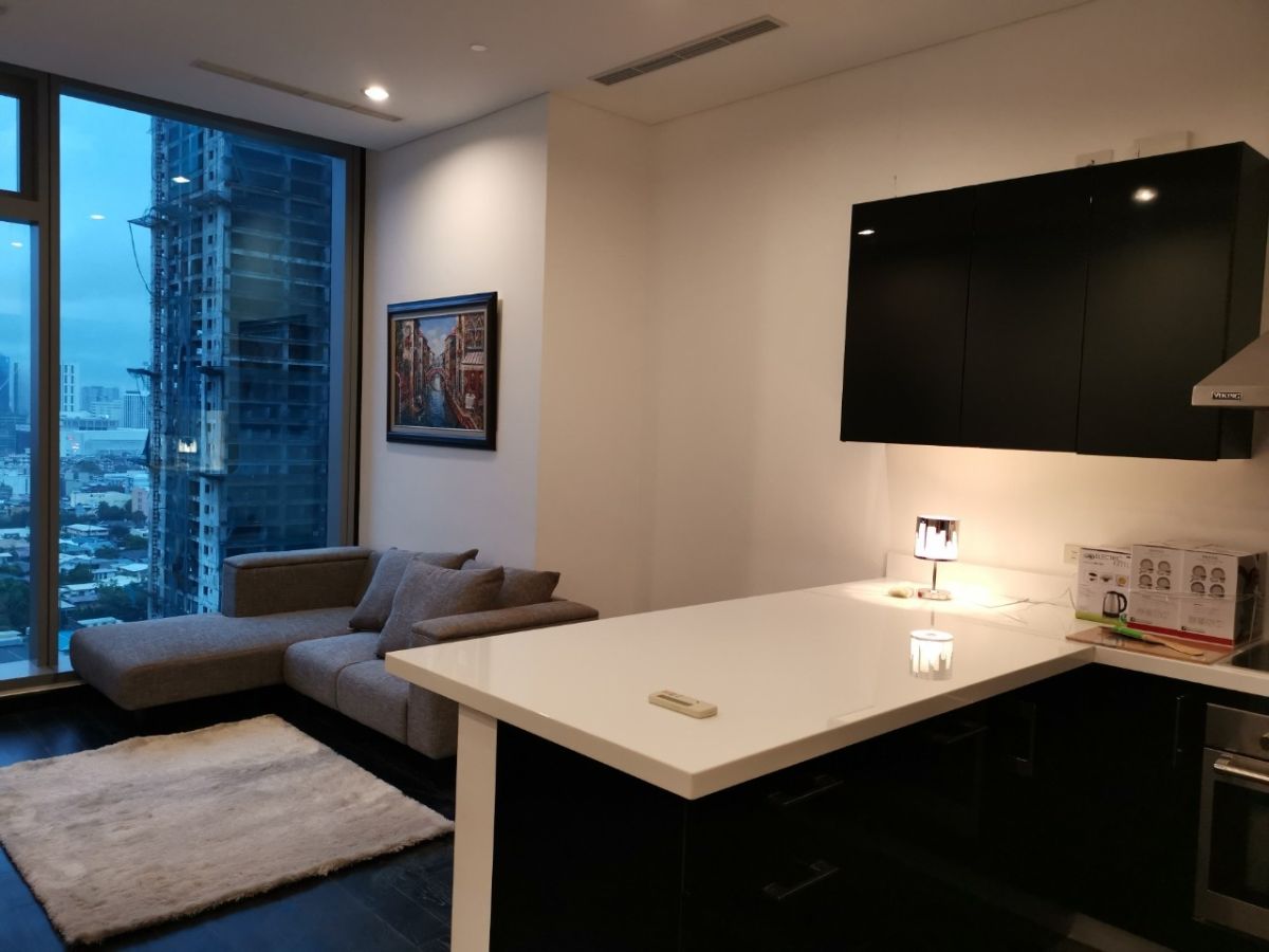 1BR For Rent in Trump Tower07