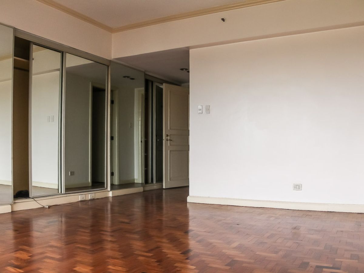 "Three bedroom unit, Semi-Furnished in Pacific Plaza Ayala"05