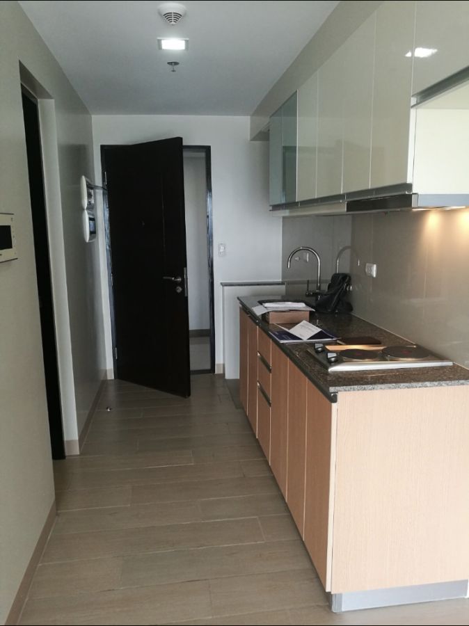 One Eastwood Ave02