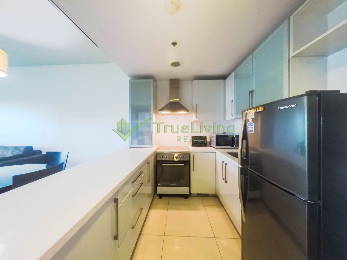 "Fully Furnished 1BR Unit in The Residences at Greenbelt, Makati"04