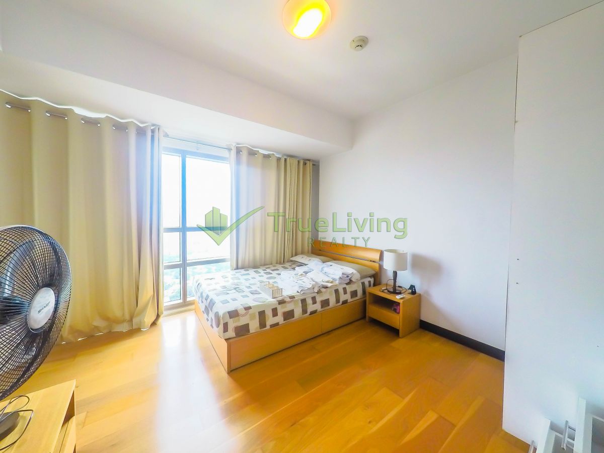 "Fully Furnished 2BR Unit in The Residences at Greenbelt, Makati"06