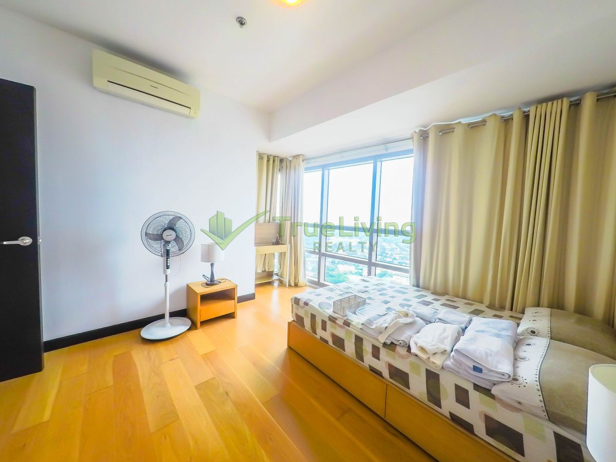 "Fully Furnished 2BR Unit in The Residences at Greenbelt, Makati"07