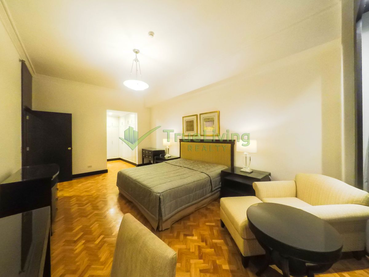 "Spacious Fully Furnished 2BR Condo For Rent in Tiffany Place, Makati"02