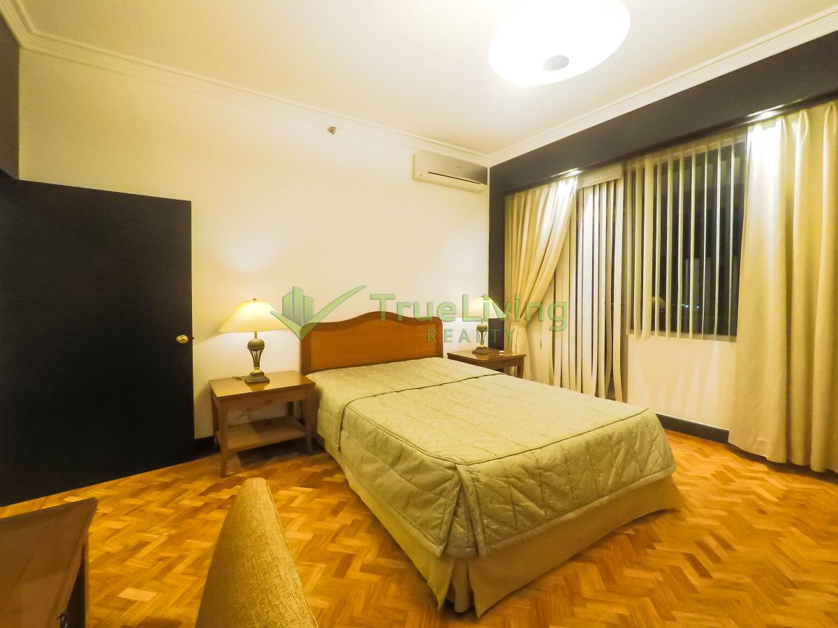 "Spacious Fully Furnished 2BR Condo For Rent in Tiffany Place, Makati"03