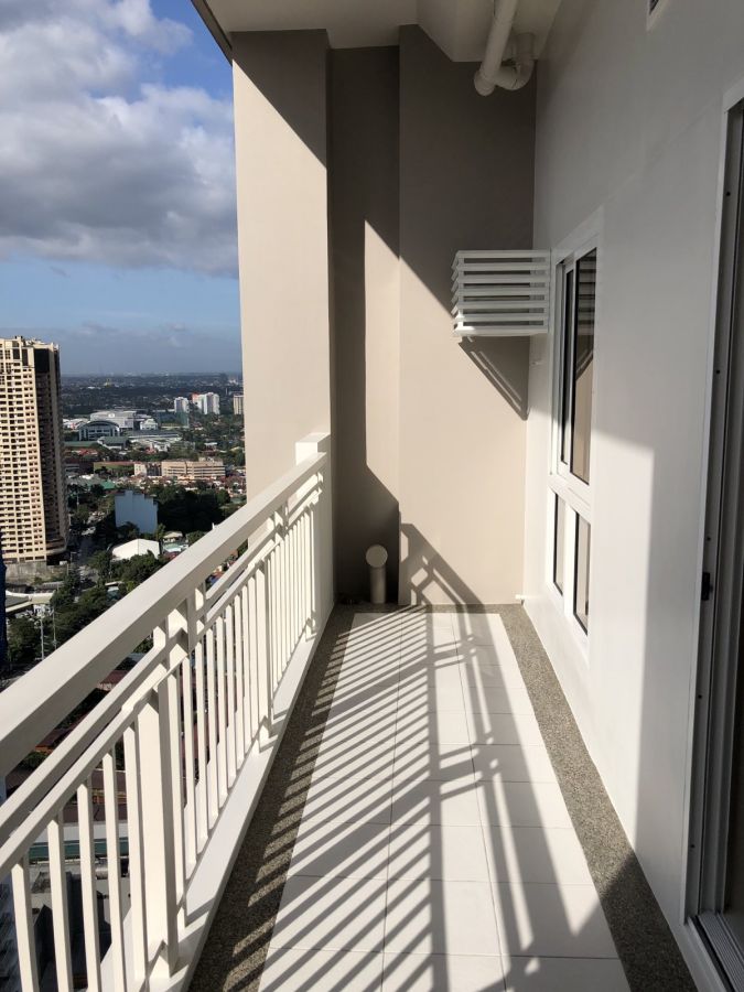 2 BEDROOM SEMI-FURNISHED PENTHOUSE04