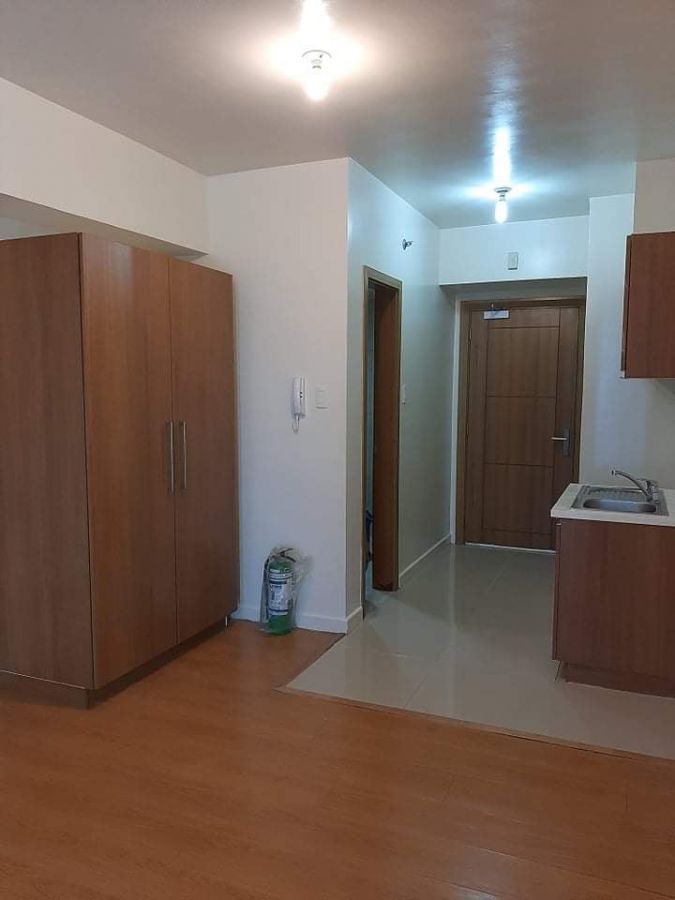 Penthouse facing Manila Bay - 8 Adriatico02