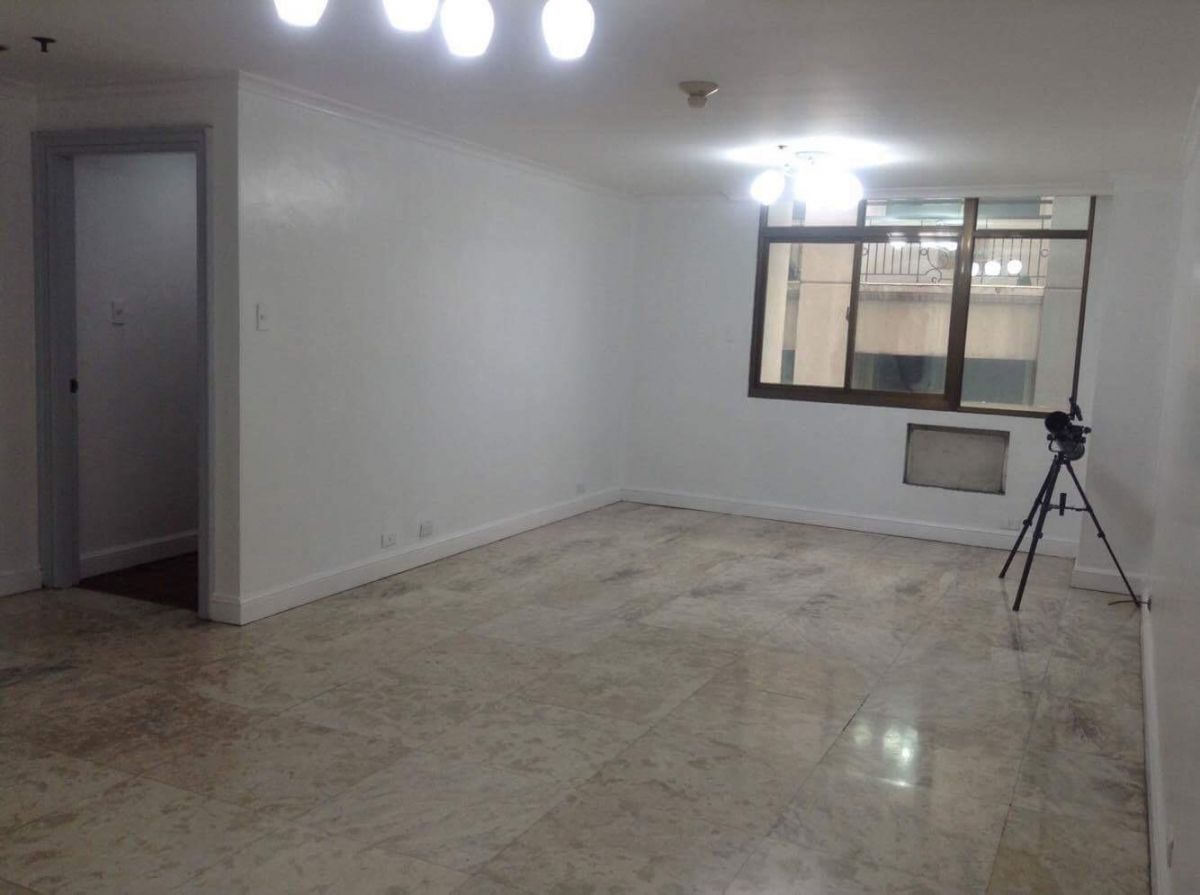 "AIC Gold Ortigas Center, 115 sqm, 2 bedroom, semi furnished, 1 parking"04
