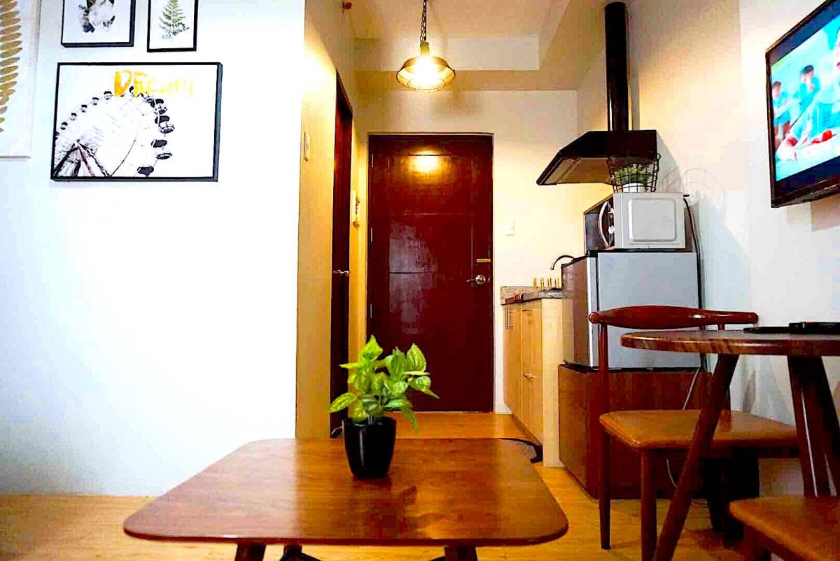 Beautiful Studio with Swimming Pool and Gym near Cebu IT Park / JY Square03