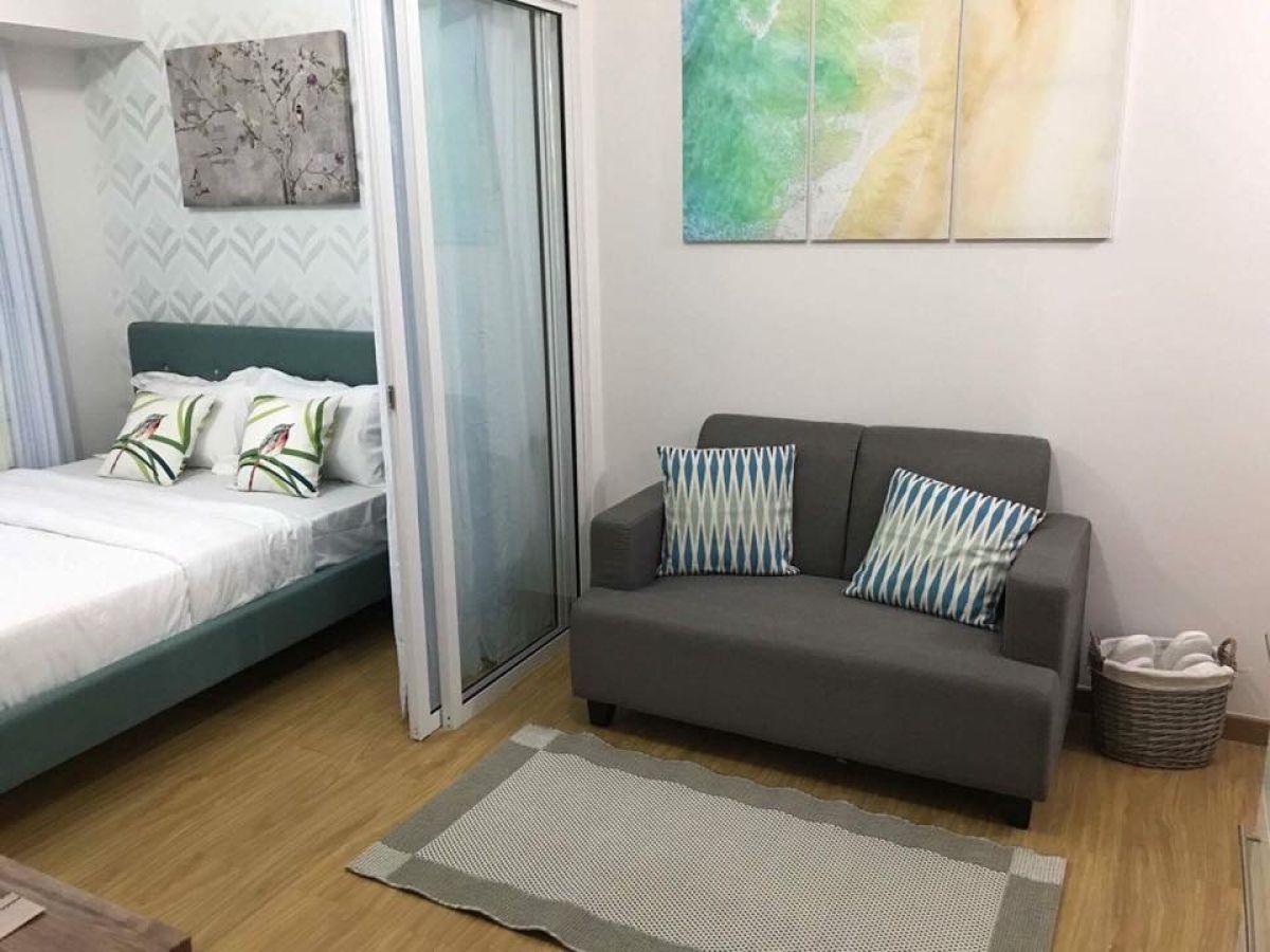 Nicely Furnished Studio in Acqua Private Residences near Rockwell01