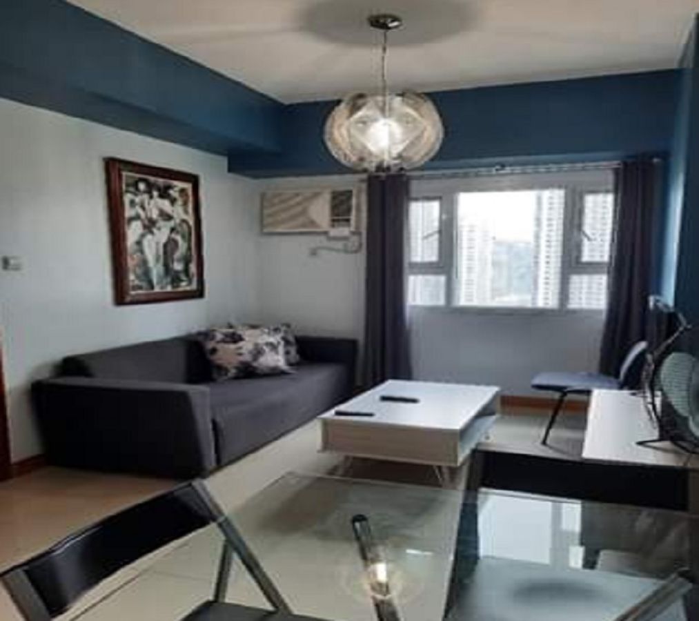 "Trion Tower 1, BGC, 38sqm, 1BR for P40k"05