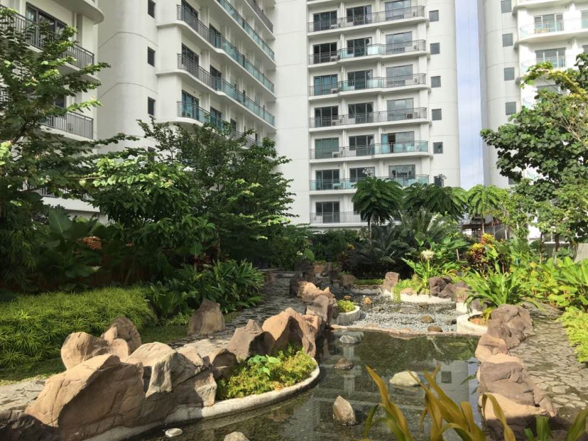 Nicely Furnished 1 Bedroom Near Rockwell Acqua Residences03