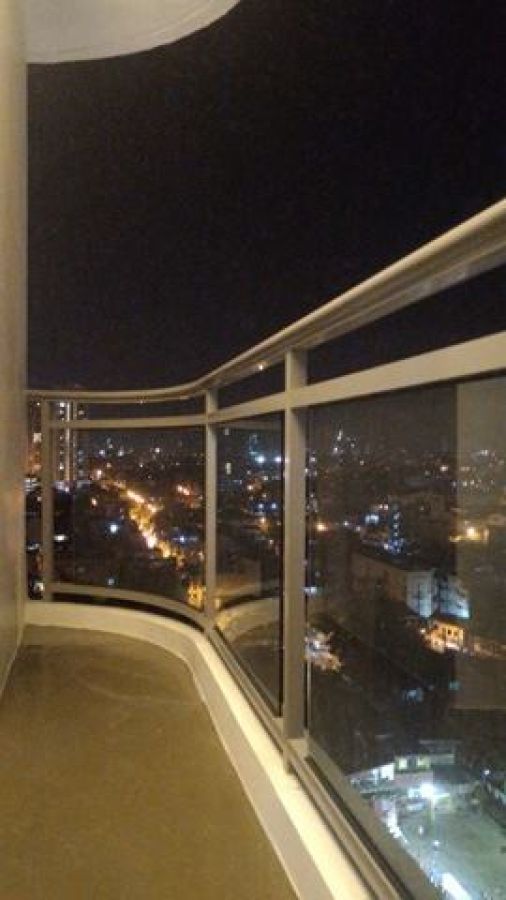 Nicely Furnished 1 Bedroom Near Rockwell Acqua Residences05