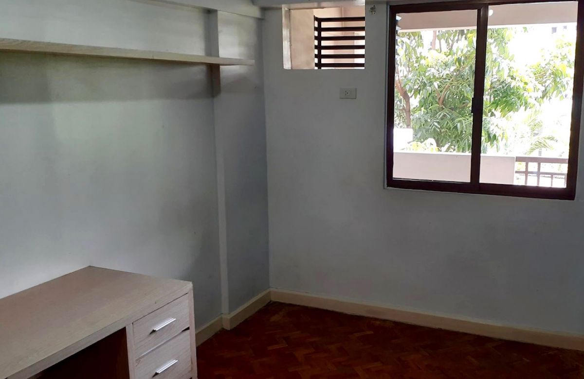For Rent 2 BR Riverfront Residences w/ Balcony facing the Swimming Pool w/ CG06