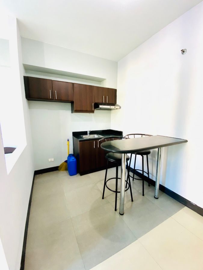 For Rent Furnished Studio Unit in Stamford McKinley Hill Taguig05