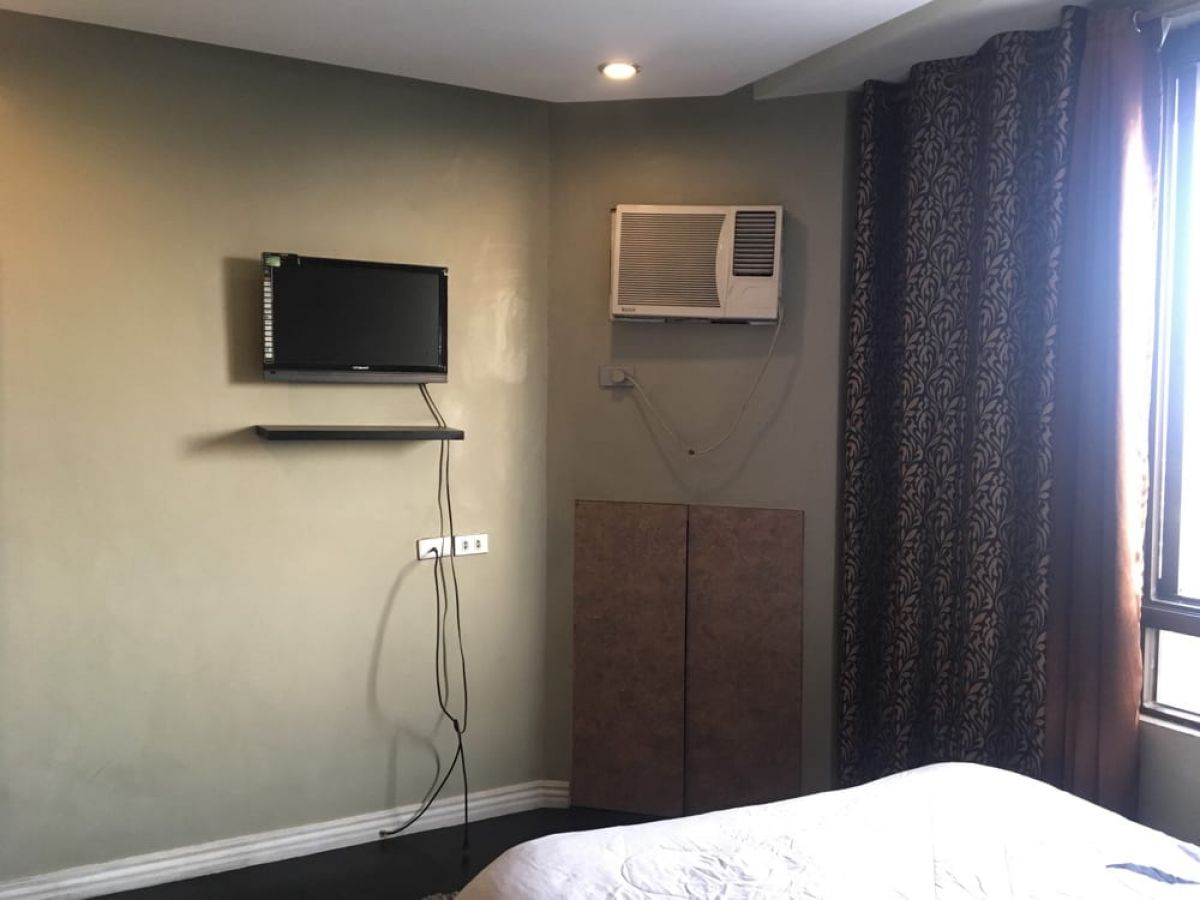 2 BR 62SQM Condo Skyway Twin Tower Condominium for Lease Ortigas Pasig10