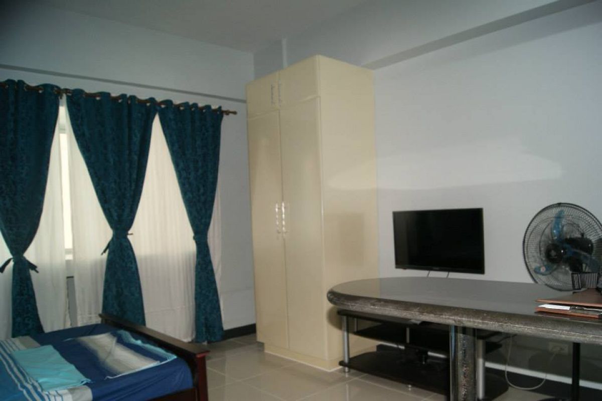 For Rent Furnished Studio Condo in Morgan Suites McKinley Hill Taguig06