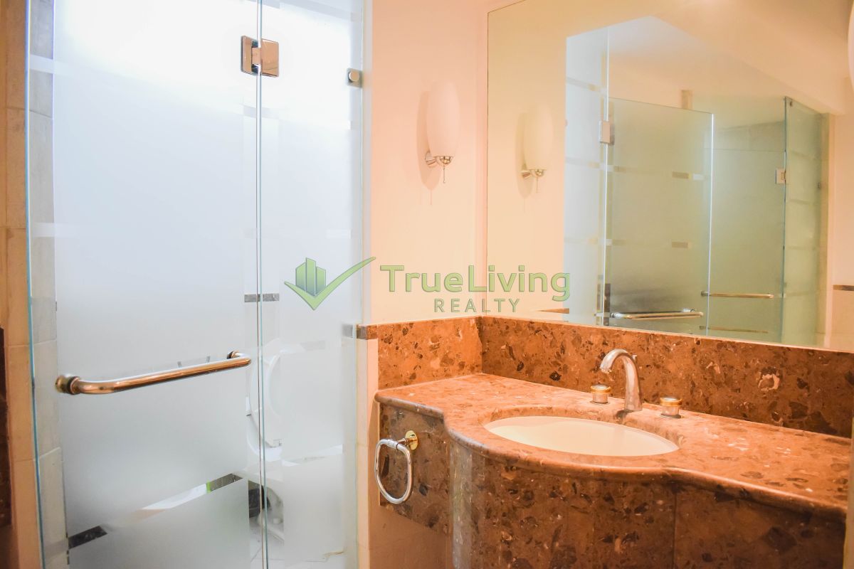 "Unfurnished 3-Bedroom Condo For Rent in Pacific Plaza Towers, BGC"09