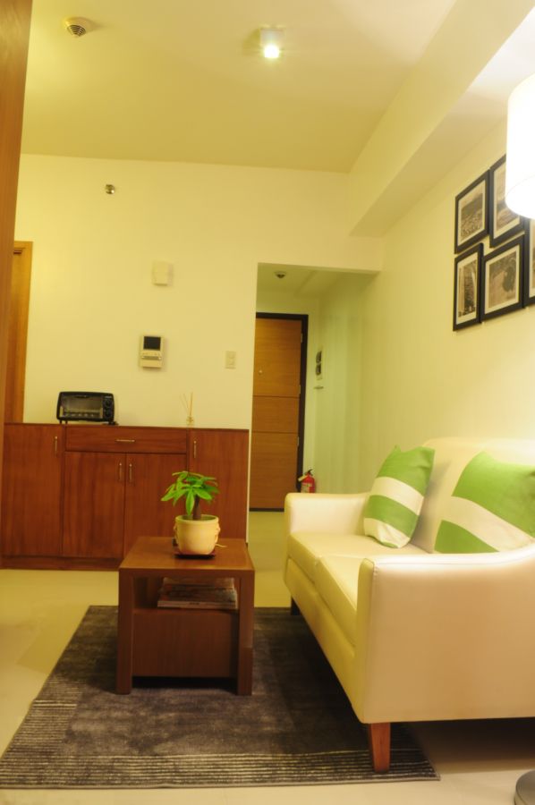 FOR LEASE:  Fully Furnished Studio Unit Condo near Greenbelt08