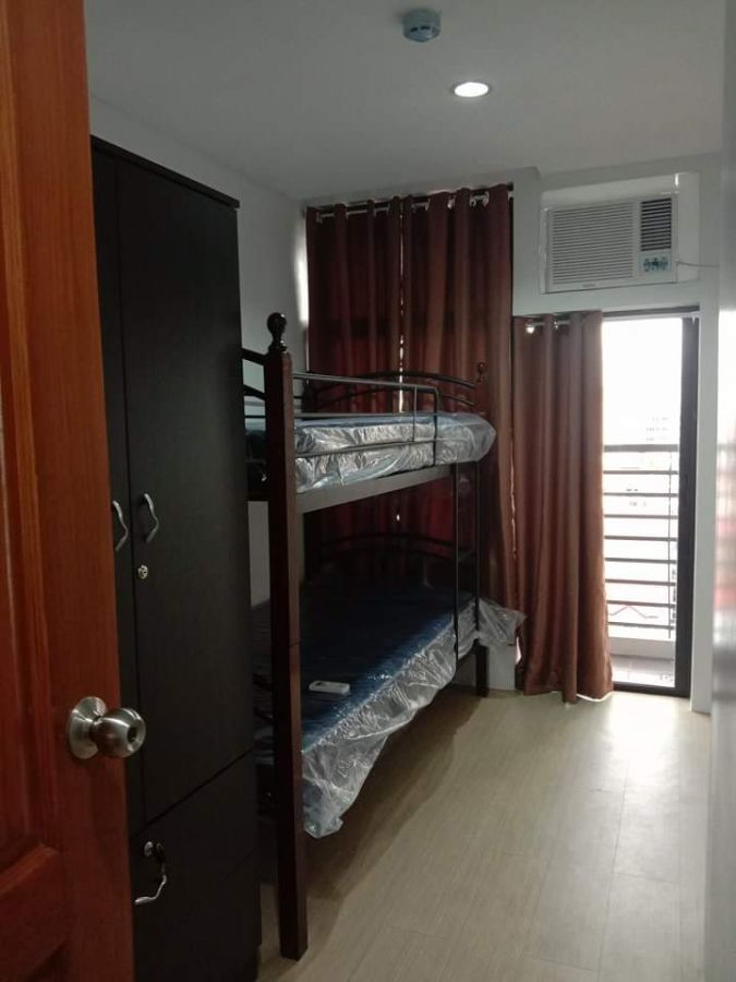 2bedroom furnished condo unit09