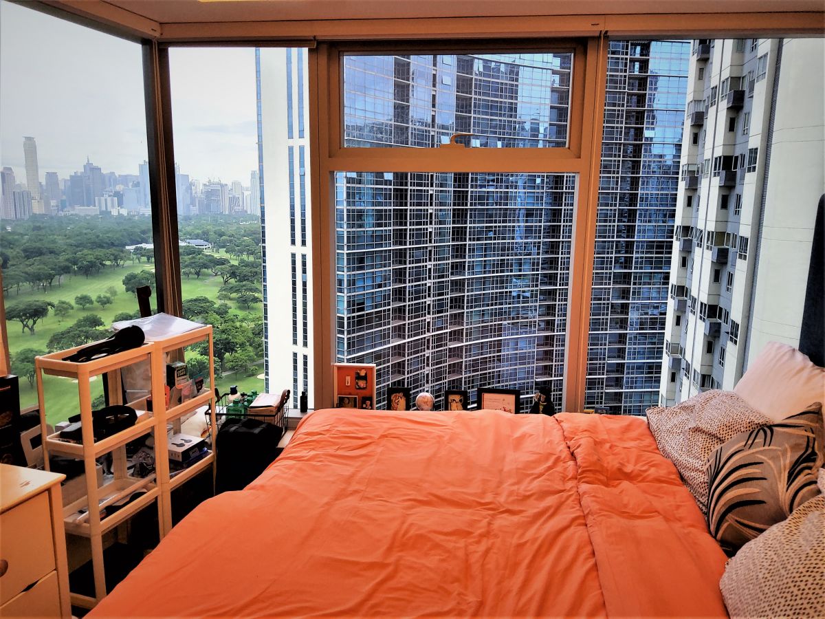 3 Bedroom 3 Bathroom Fully Furnished at The Beaufort BGC (1 Year Lease)09