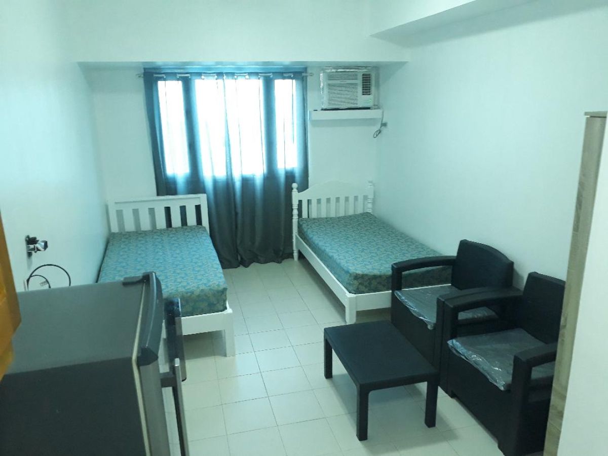 Malate Studio for rent The Grand Towers near Taft Avenue & Dela Salle University05