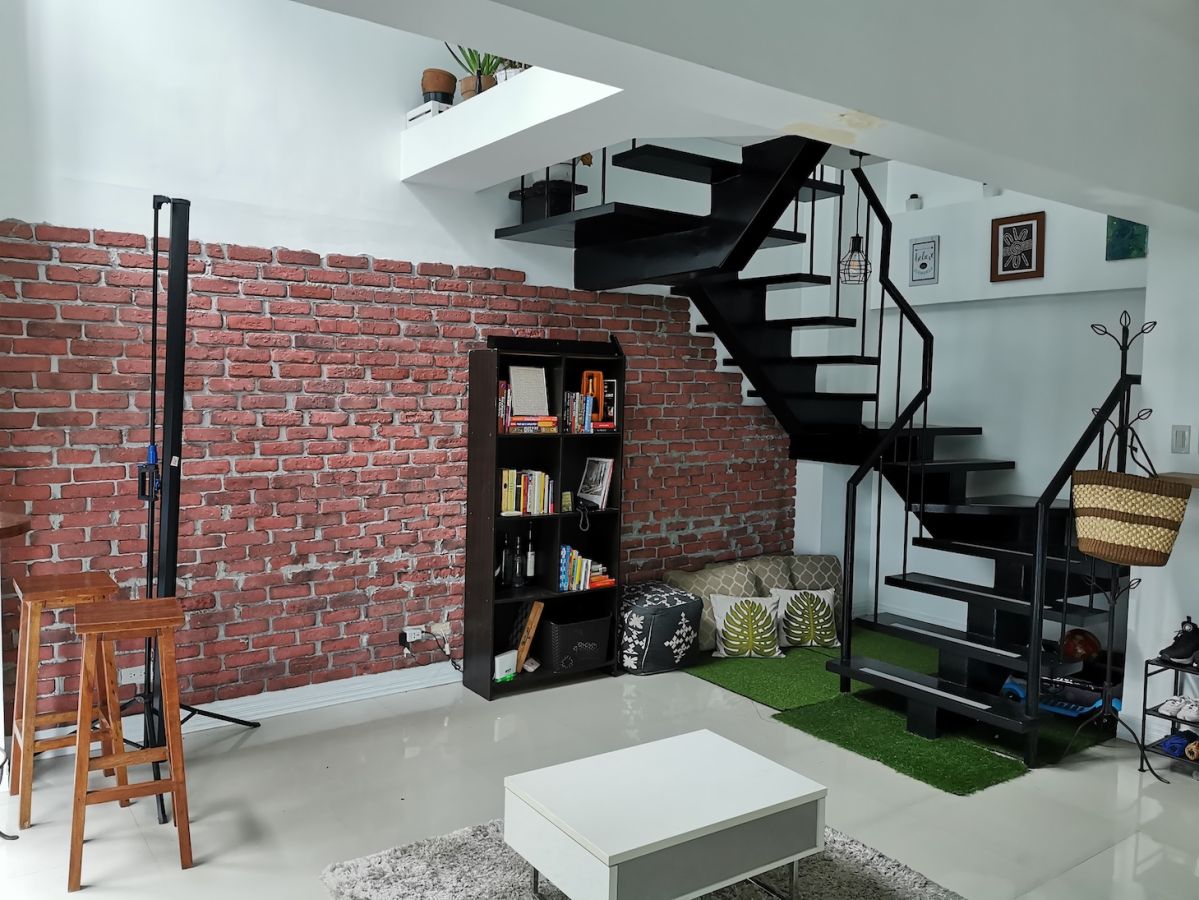 "Furnished Spacious Bi-Level 2BR Penthouse Unit in East of Galleria, Ortigas"07