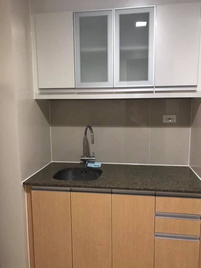 1BR Condo for rent One Uptown Fort BGC Taguig near British school06