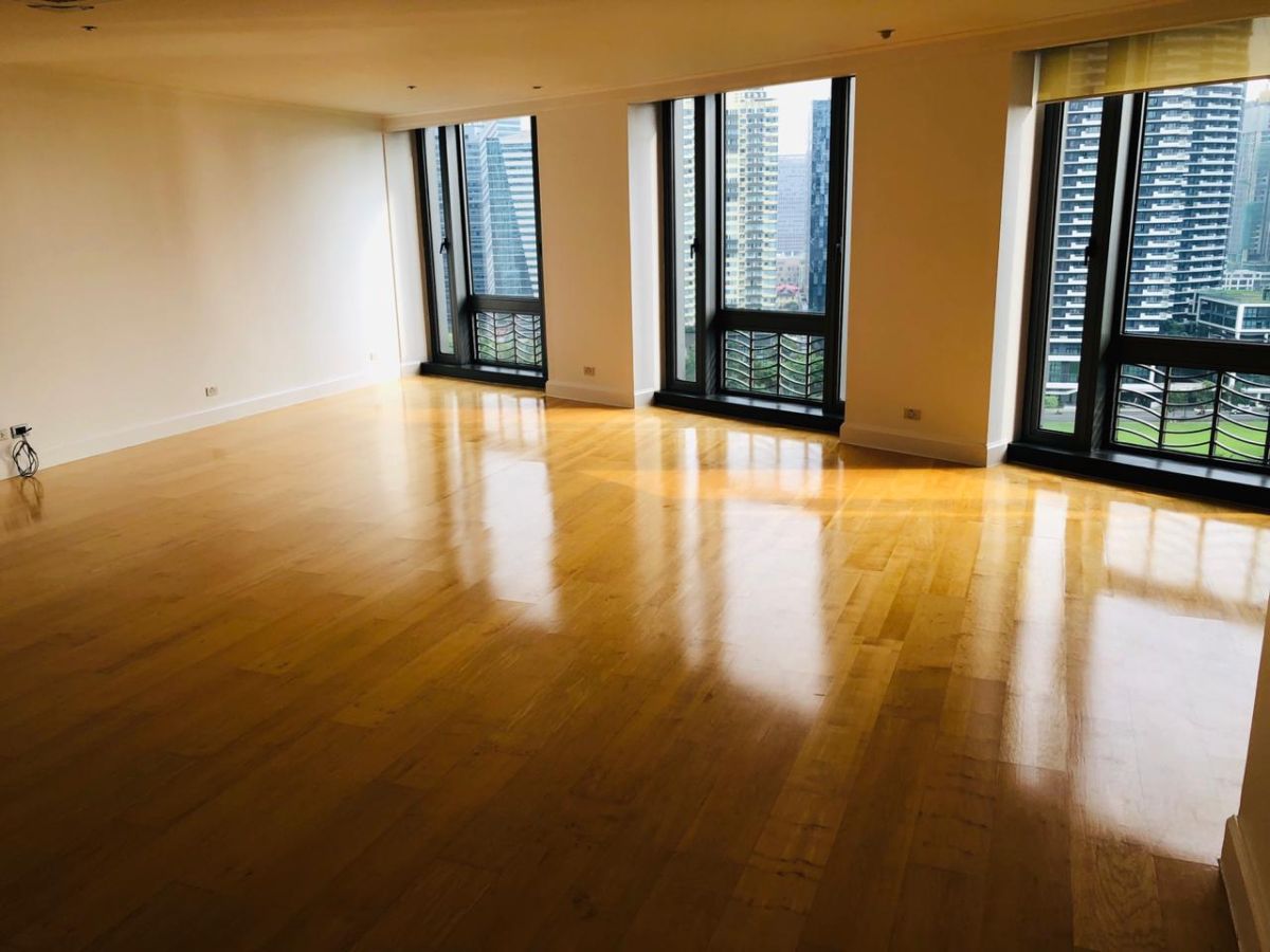 FOR RENT: 3BR 300sqm - Essensa Tower BGC06