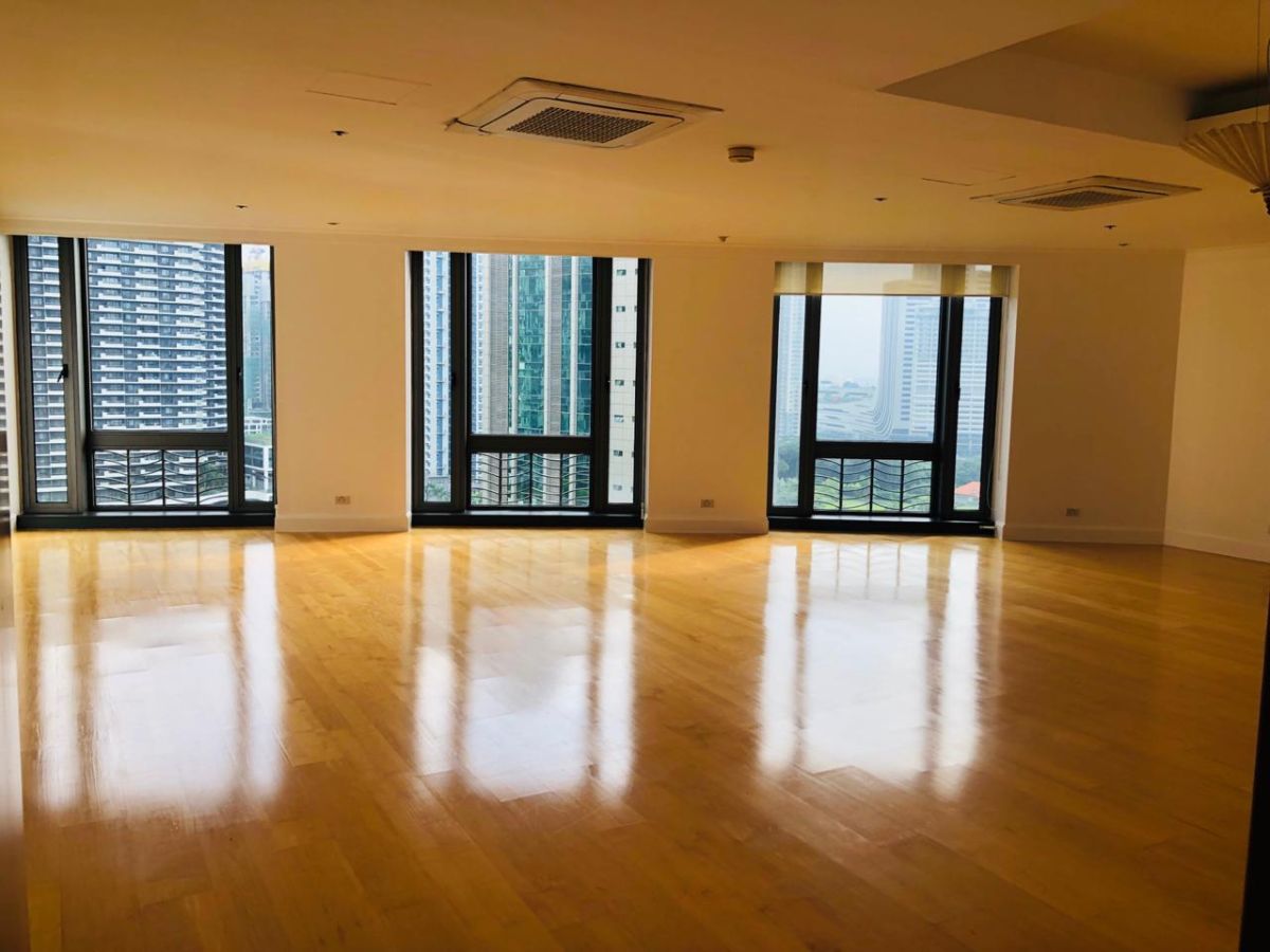 FOR RENT: 3BR 300sqm - Essensa Tower BGC07