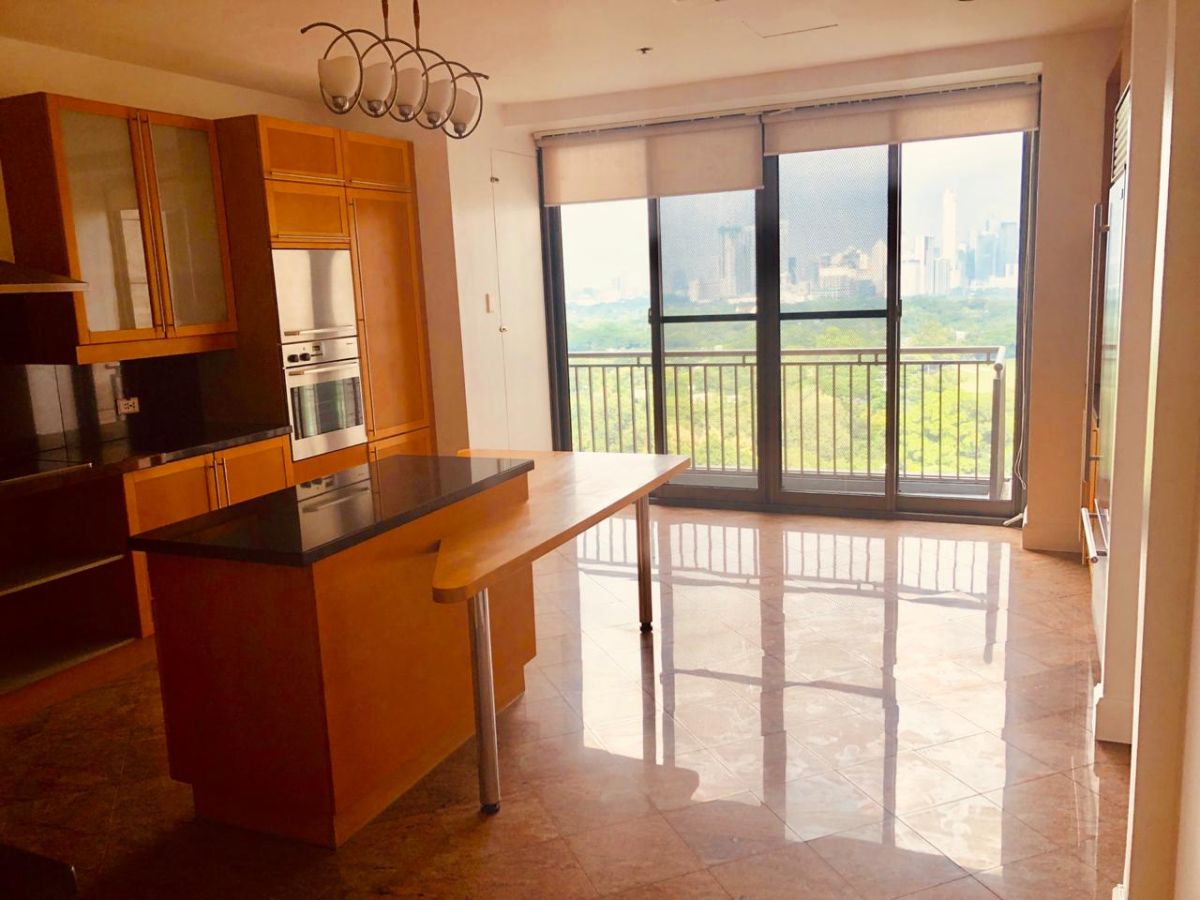 FOR RENT: 3BR 300sqm - Essensa Tower BGC08
