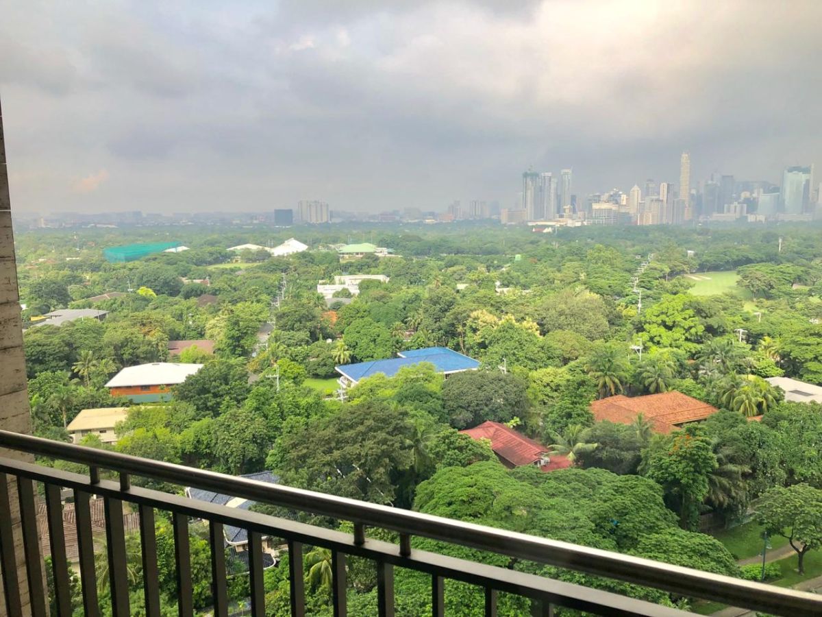 FOR RENT: 3BR 300sqm - Essensa Tower BGC09