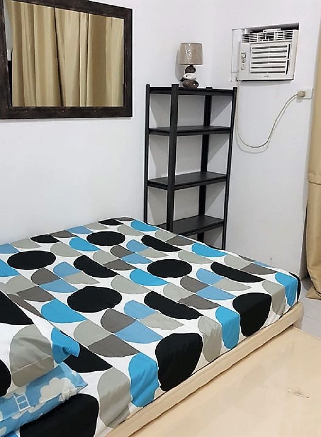 Serene Fully Furnished Condo Unit at Bloq Residences08