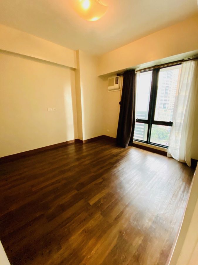 For Rent 2BR Deluxe Semi-furnished in Flair Towers Mandaluyong03