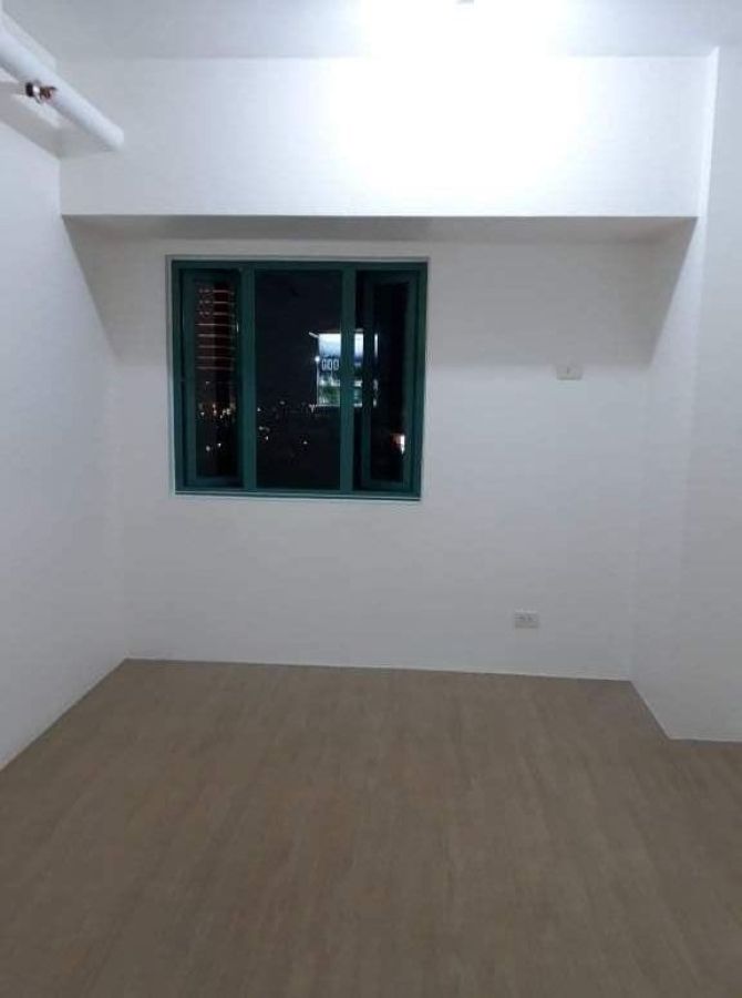 Studio Type Condo For Rent03