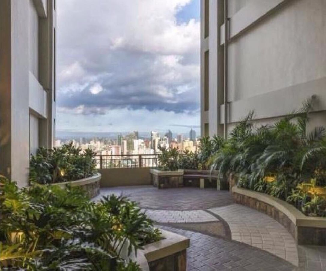 1 Bedroom unit in Laverti Residences facing MOA09