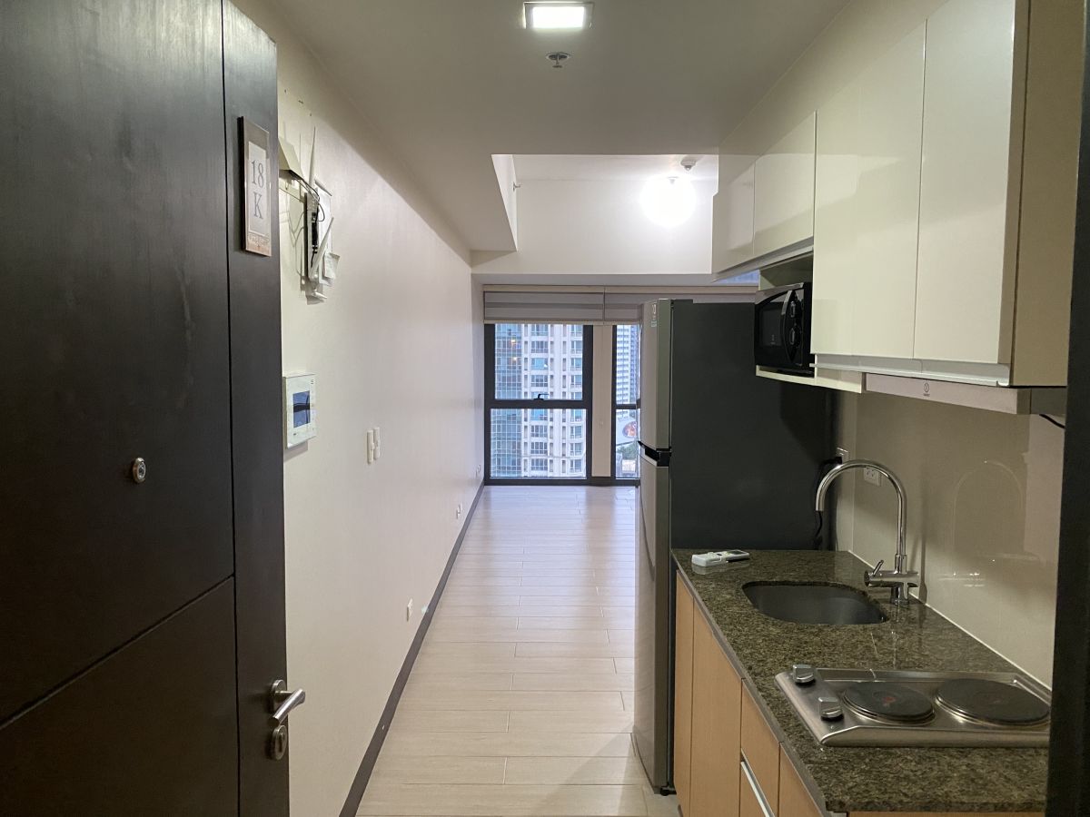 Paseo Heights Makati Semi Furnished Studio Unit01