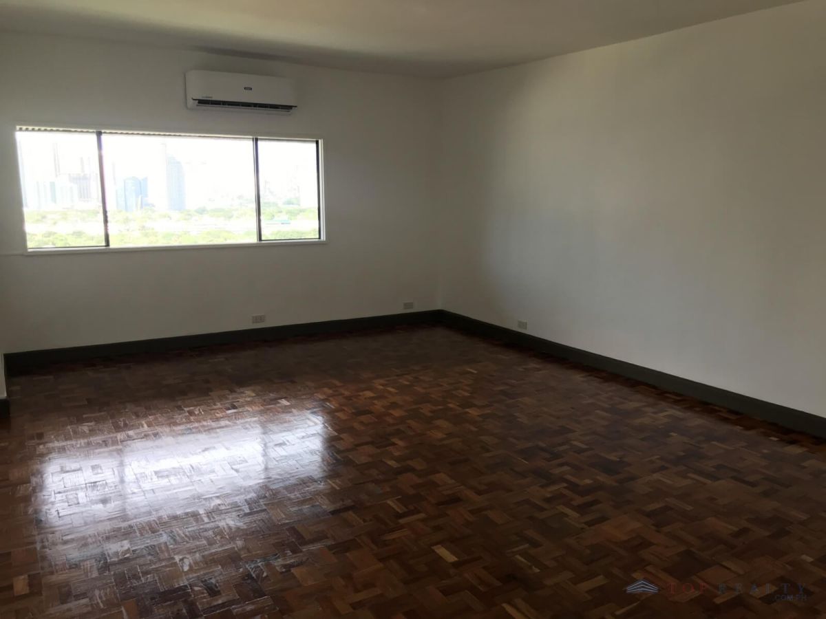 The Makati Tuscany Three Bedroom 3BR Condo Unit for Rent in Makati City04