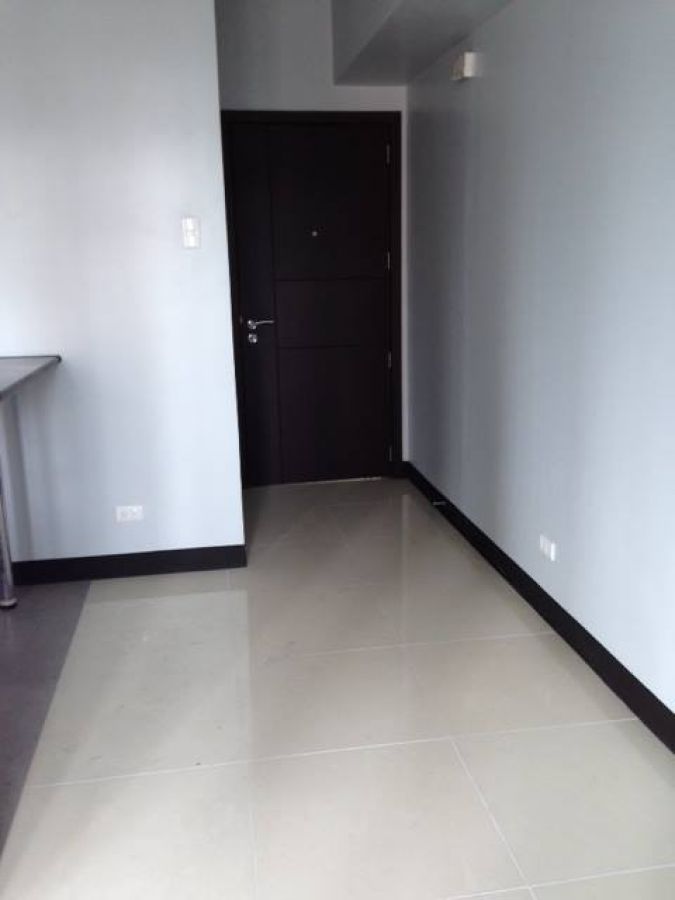 For Rent Studio Unfurnished Condo in Stamford Residences McKinley Hill Taguig02