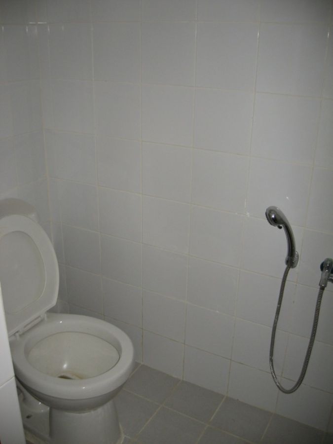 Unfurnished 57sqm 1-bedroom with 1 toilet and bathroom08