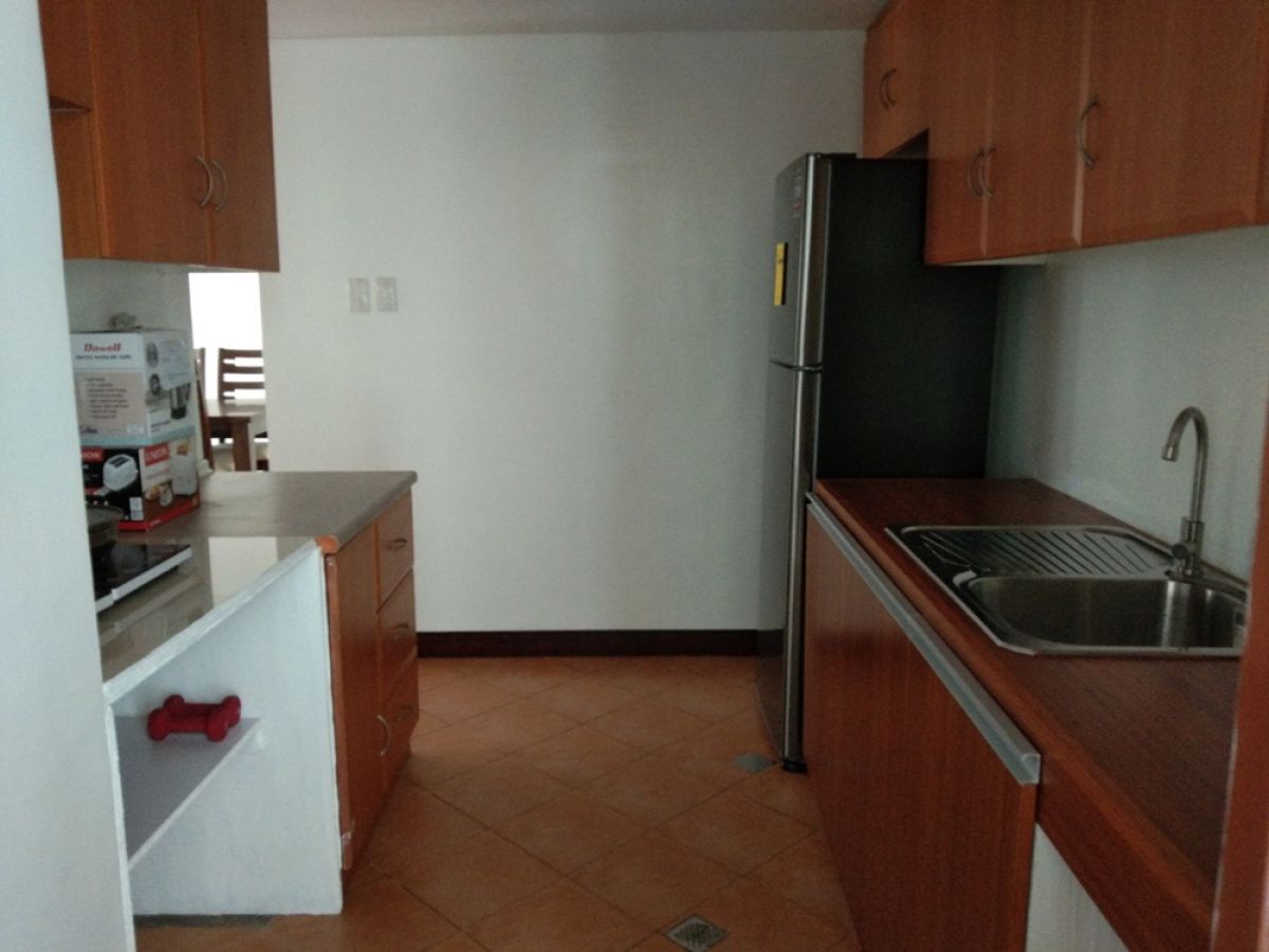 Fully furnished two-bedroom Condo for Rent in Eastwood Parkview04