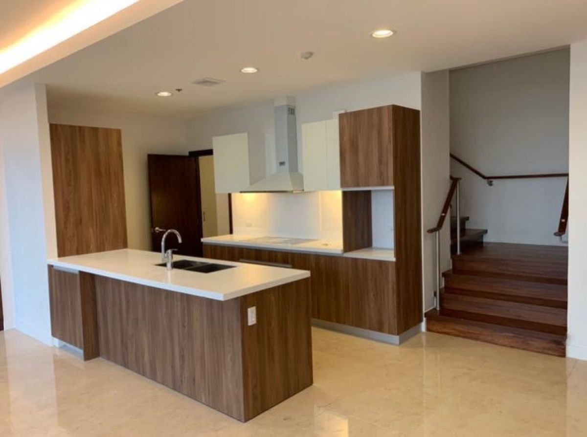 "3-Bedroom Penthouse Unit (B-14H) in Arbor Lanes, Arca South, Taguig"02
