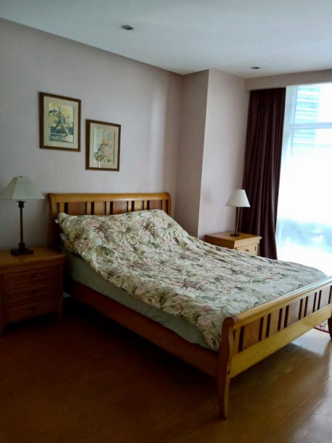 "Fully Furnished 3BR Unit for Rent in Pacific Plaza Towers, BGC, Taguig"10