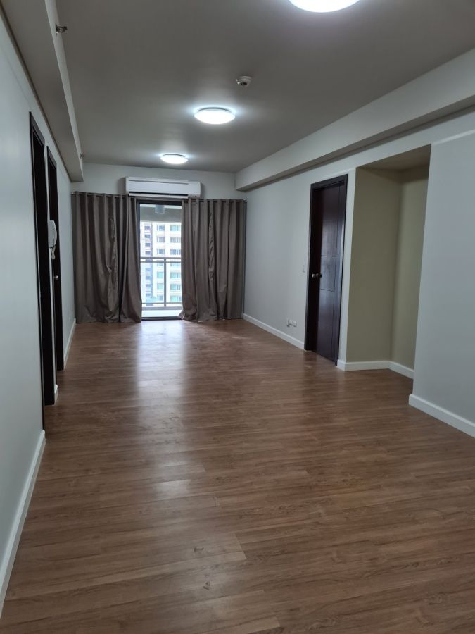 "Escala Salcedo, Salcedo Village, Makati, 105 sqm, 2 bedroom, with balcony"02