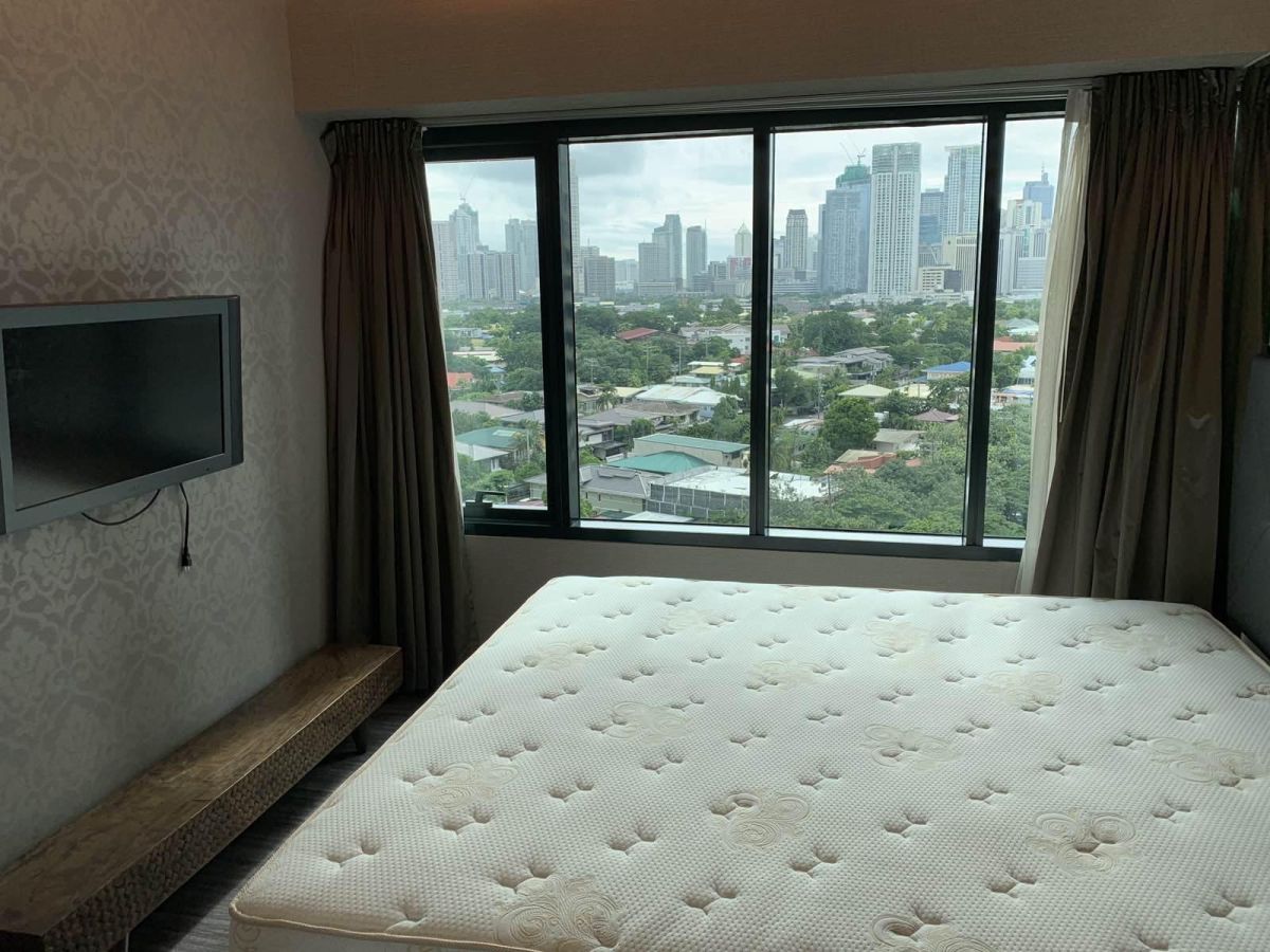Two Bedroom Fully Furnished unit at One Rockwell For Rent07