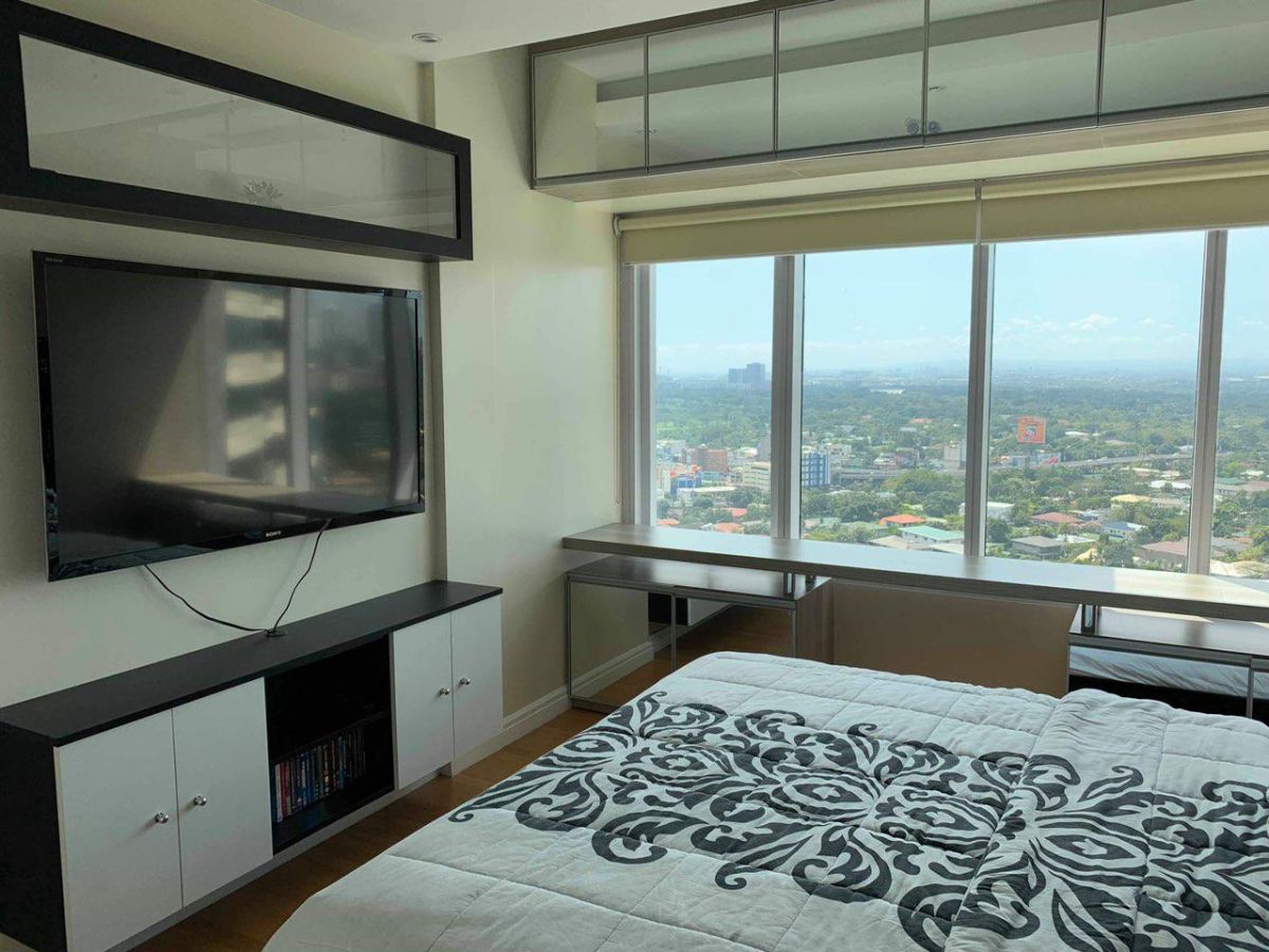 For Lease 2 Bedroom in One Rockwell East Makati03