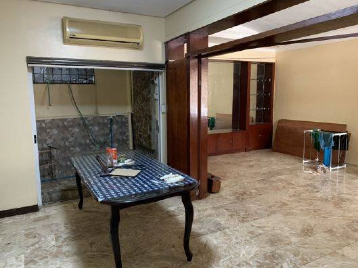 "Cozy 3 Bedrooms, SemiFurnished at Concorde for Lease"06